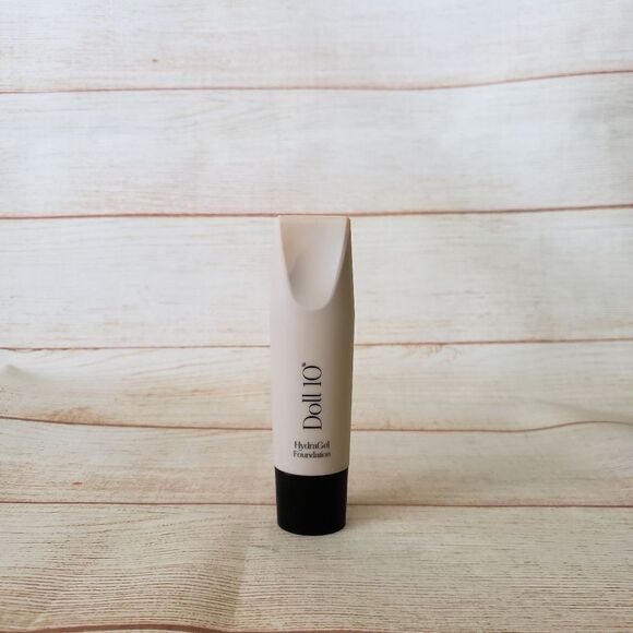 Doll 10 HydraGel Foundation in Deep 30ml/1 fl.oz - Picture 2 of 8
